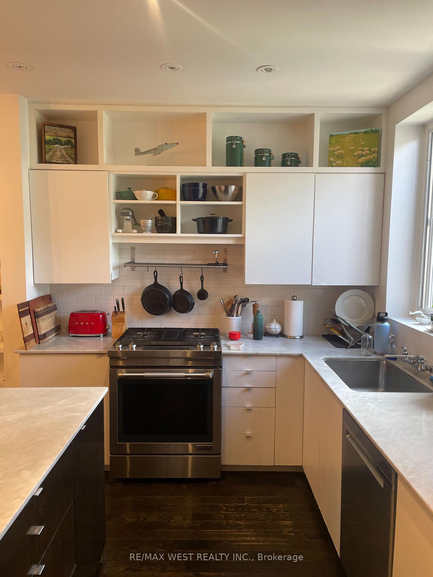 Photo 13 of Unit Main & Second, 58 Lynd Avenue, Toronto, Roncesvalles — HOMEH