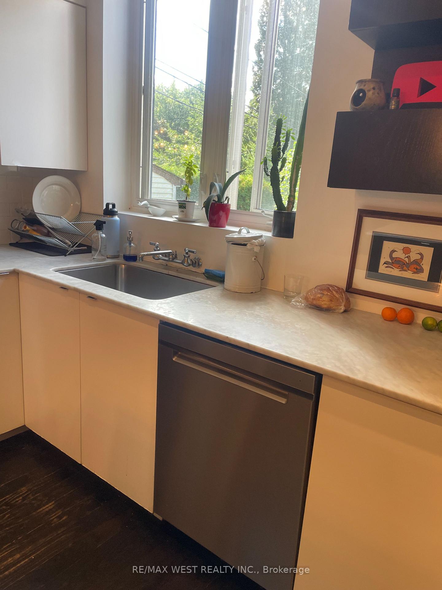 Photo 14 of Unit Main & Second, 58 Lynd Avenue, Toronto, Roncesvalles — HOMEH