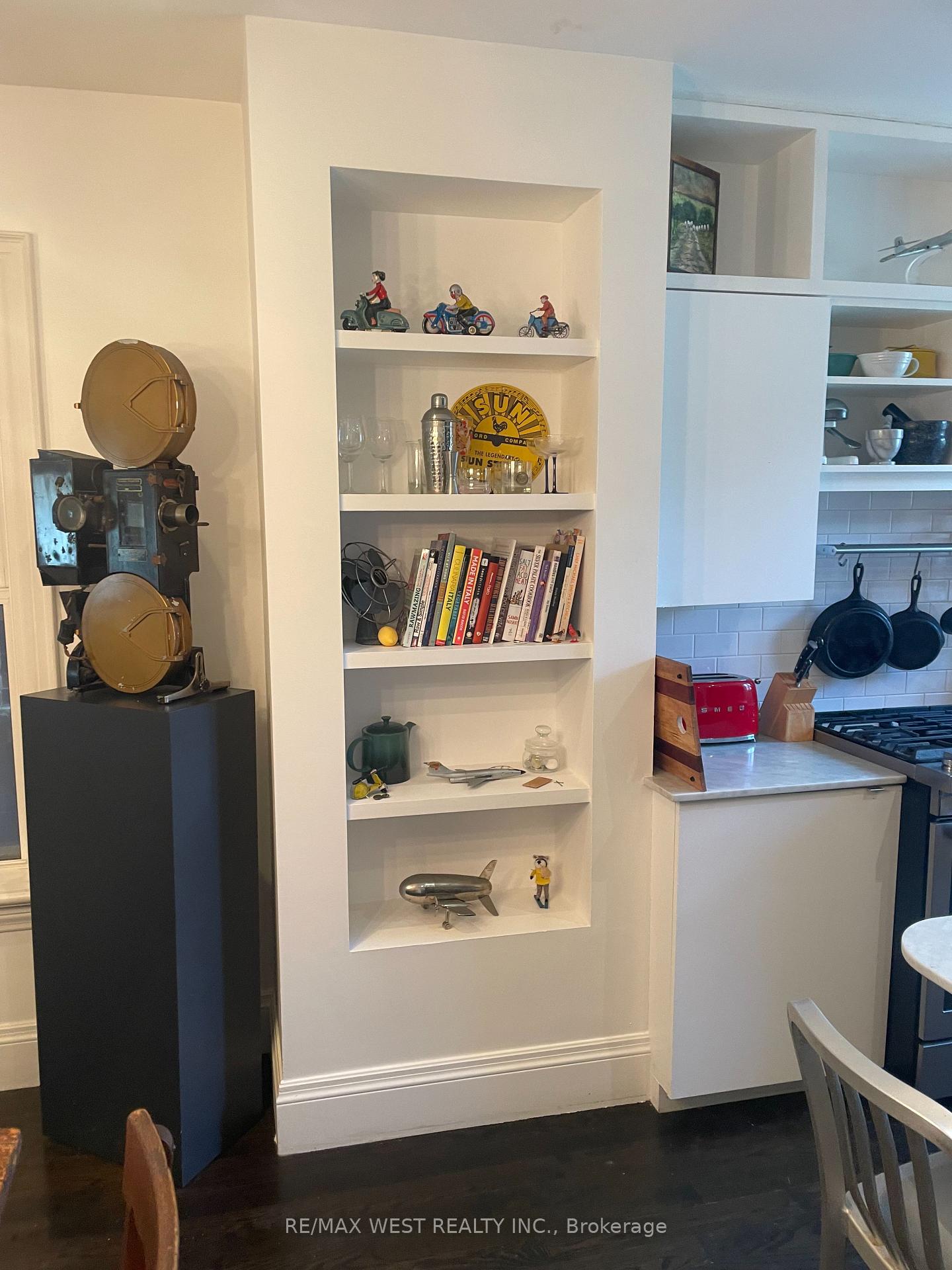 Photo 17 of Unit Main & Second, 58 Lynd Avenue, Toronto, Roncesvalles — HOMEH