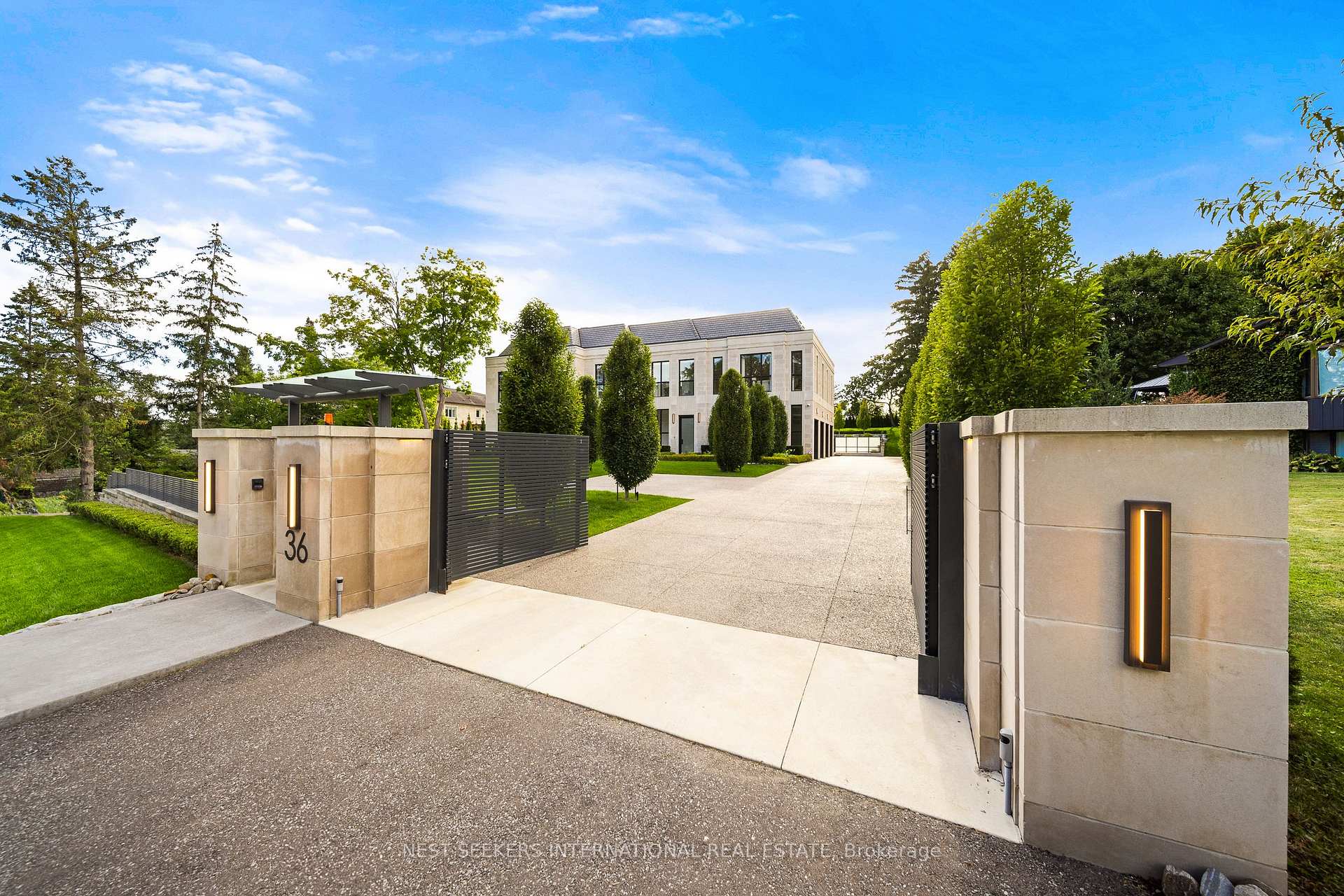 Photo 5 of 36 Waymar Heights Boulevard, Vaughan, Islington Woods — HOMEH