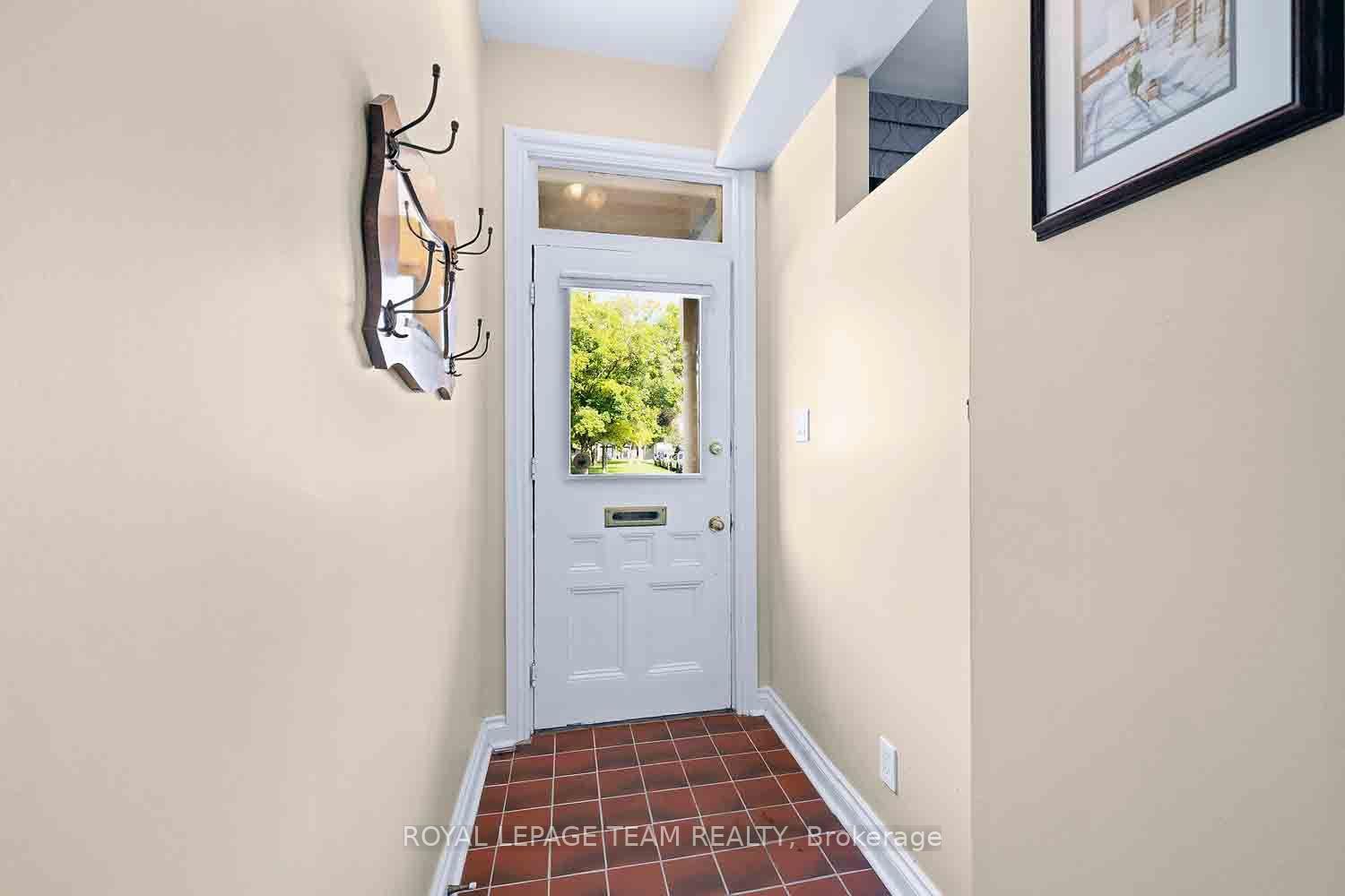Photo 2 of 236 Cathcart Street, Ottawa, Lower Town/Byward Market — HOMEH