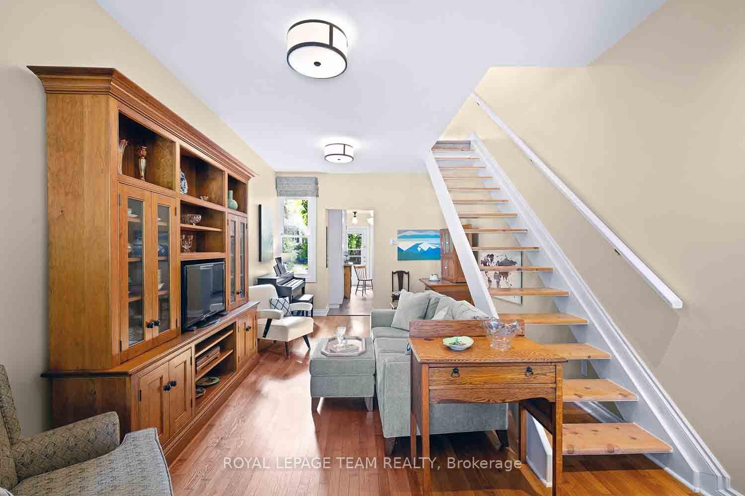 Photo 4 of 236 Cathcart Street, Ottawa, Lower Town/Byward Market — HOMEH