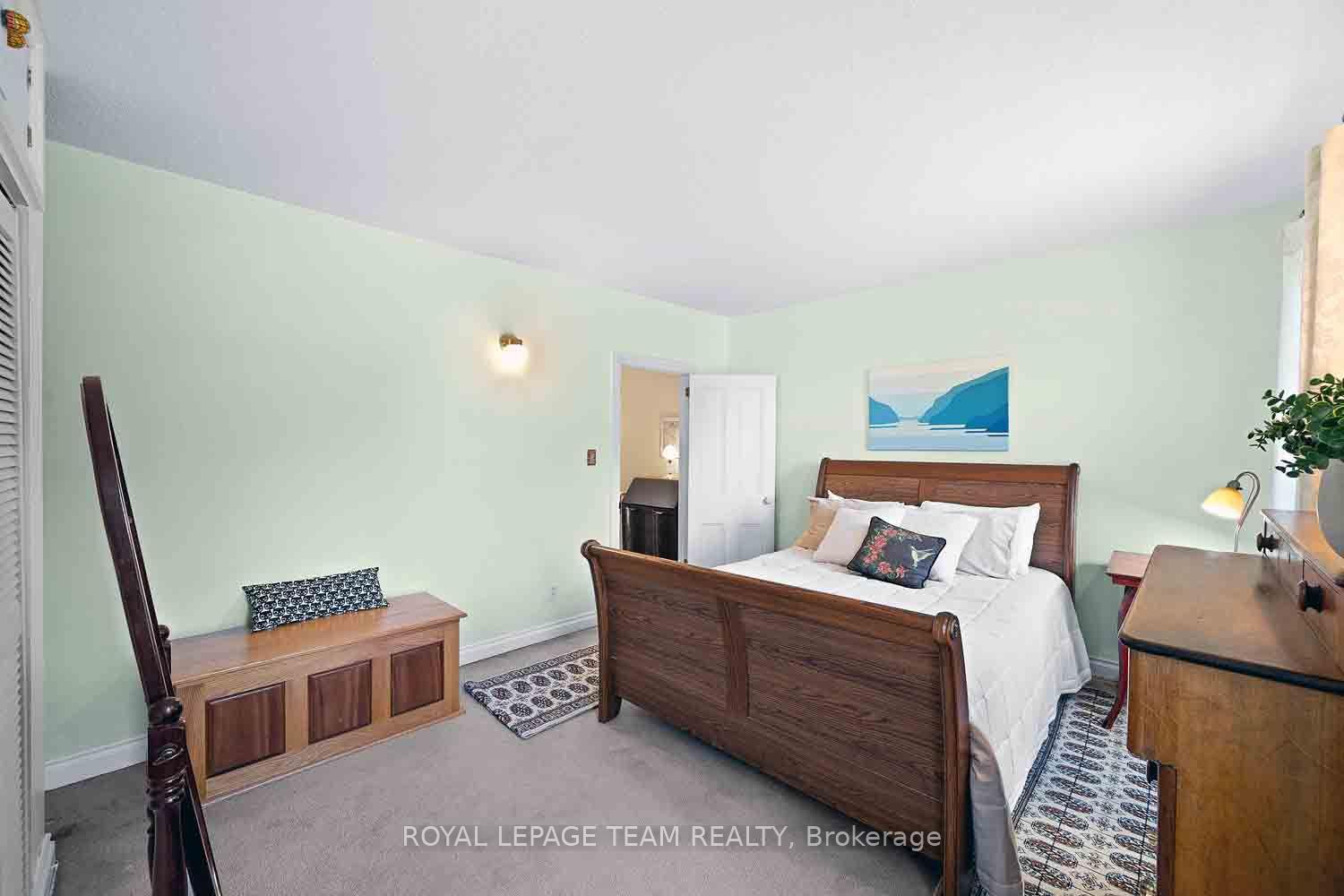 Photo 36 of 236 Cathcart Street, Ottawa, Lower Town/Byward Market — HOMEH
