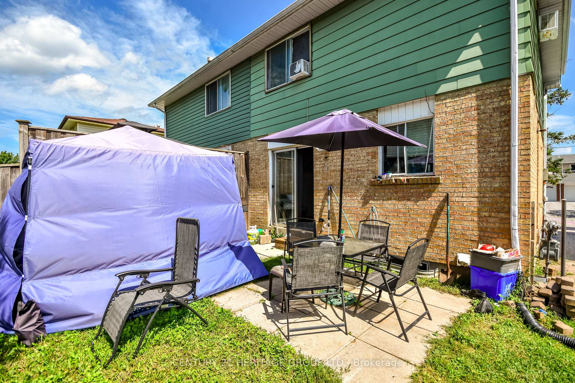Photo 28 of 85 Chaucer Crescent, Barrie, Letitia Heights — HOMEH