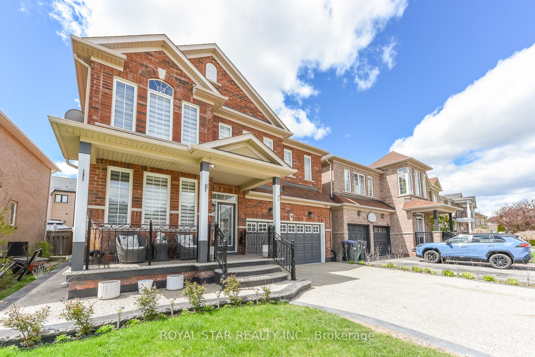 Photo 3 of 38 Robitaille Drive, Brampton, Sandringham-Wellington — HOMEH