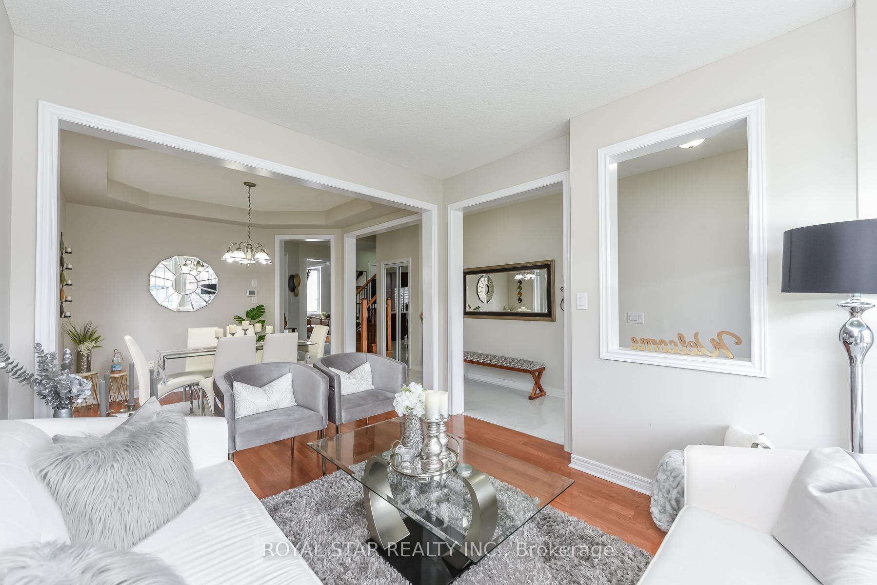 Photo 10 of 38 Robitaille Drive, Brampton, Sandringham-Wellington — HOMEH