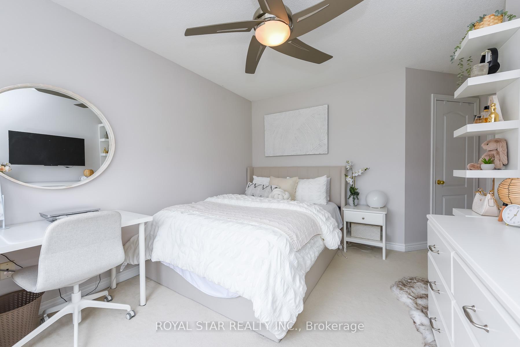 Photo 32 of 38 Robitaille Drive, Brampton, Sandringham-Wellington — HOMEH