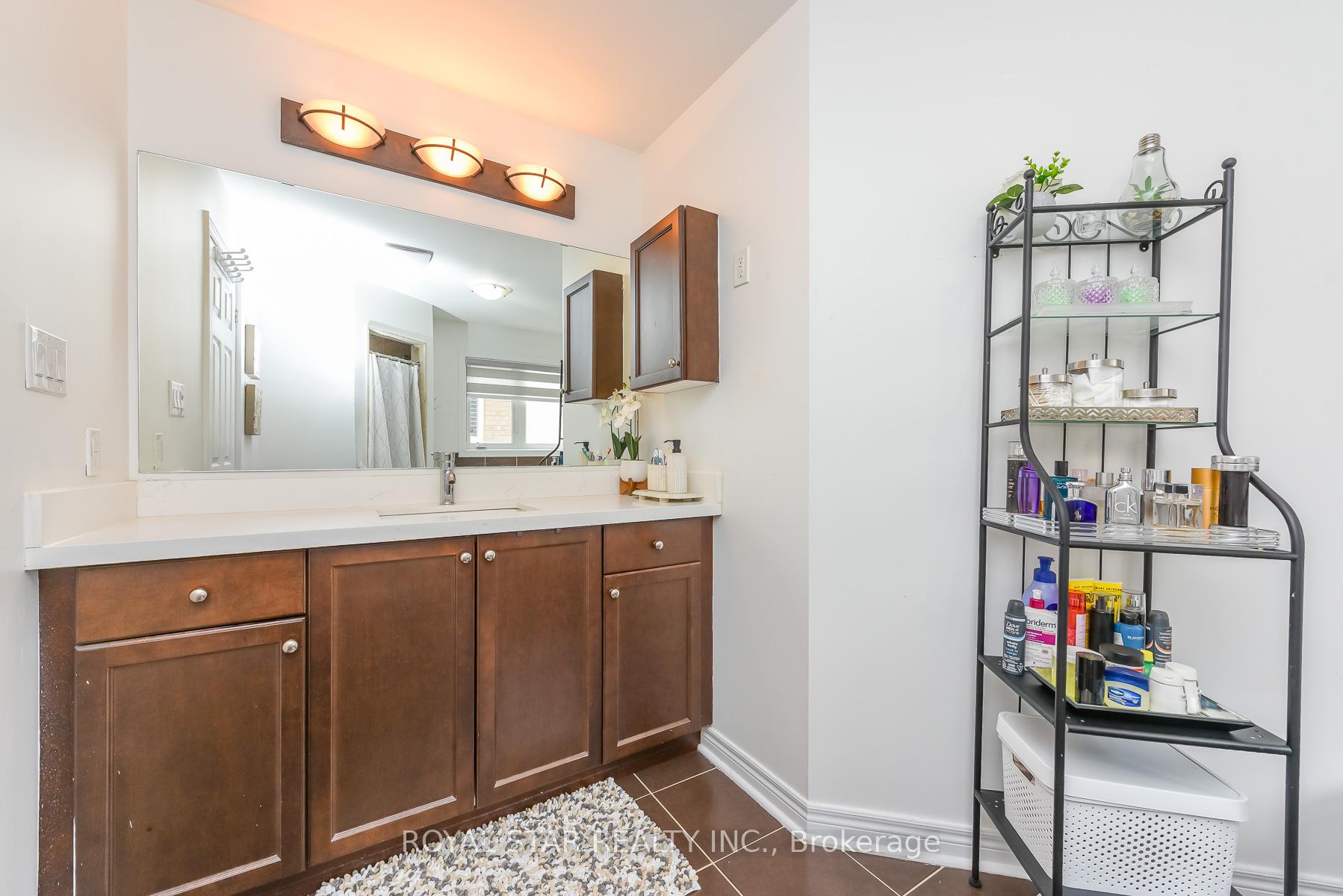 Photo 40 of 38 Robitaille Drive, Brampton, Sandringham-Wellington — HOMEH