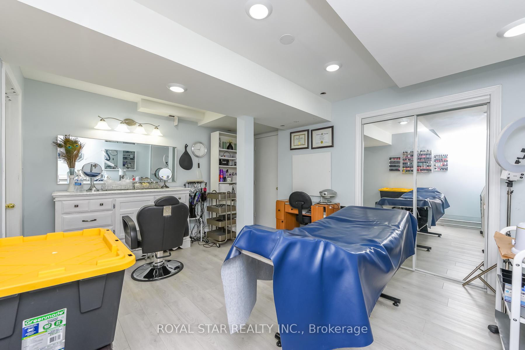 Photo 43 of 38 Robitaille Drive, Brampton, Sandringham-Wellington — HOMEH