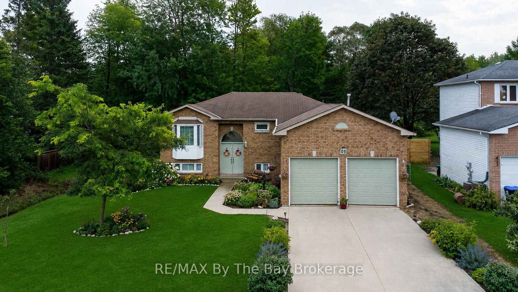 Photo 51 of 49 Royal Beech Drive, Wasaga Beach — HOMEH