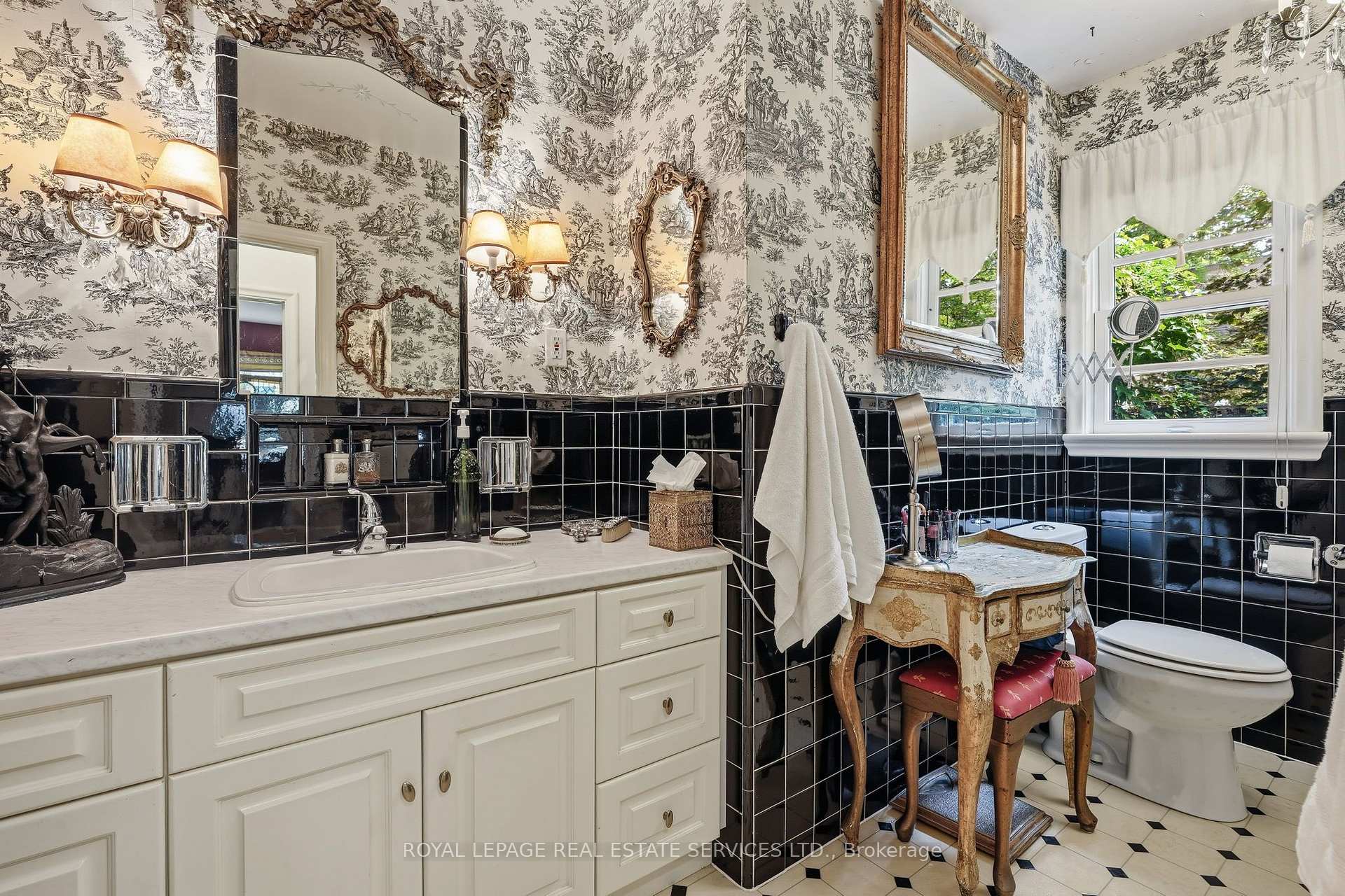 Photo 29 of 344 Maple Avenue, Oakville, Old Oakville — HOMEH