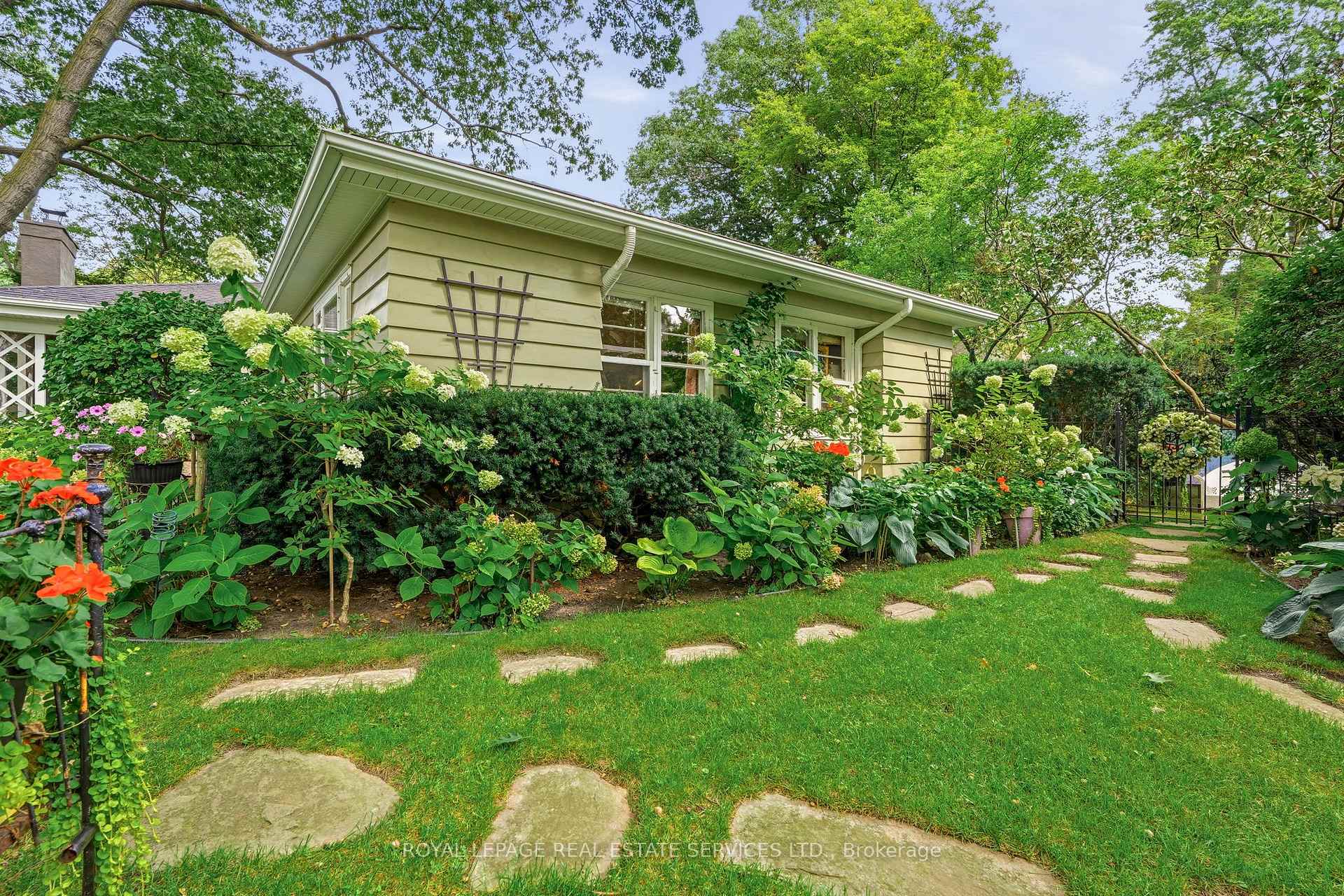 Photo 37 of 344 Maple Avenue, Oakville, Old Oakville — HOMEH