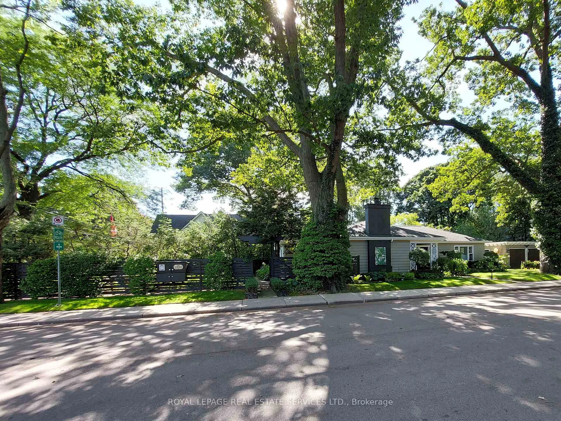 Photo 9 of 344 Maple Avenue, Oakville, Old Oakville — HOMEH
