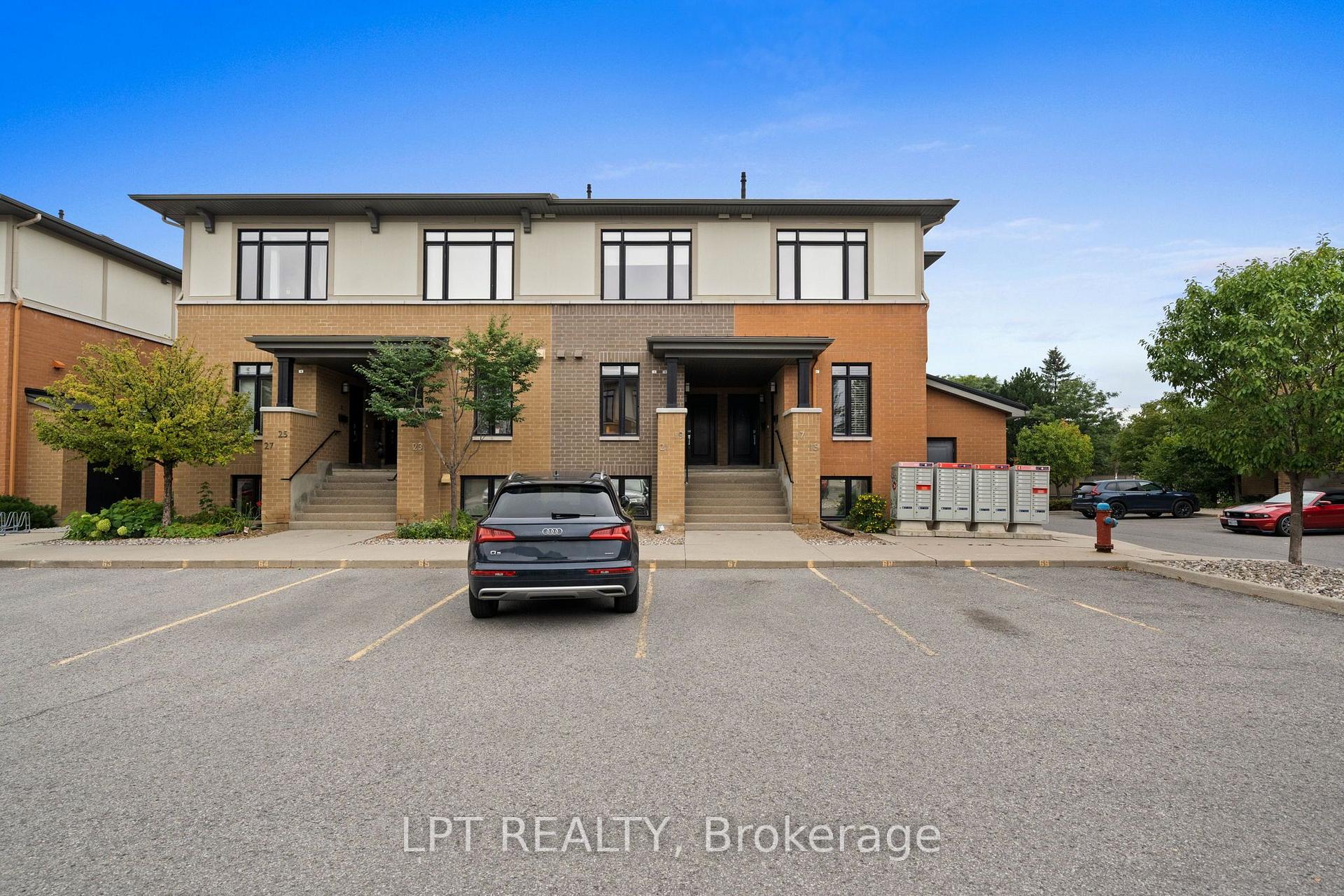 Photo 3 of Unit 82, 21 Bergeron Private, Ottawa, Chapel Hill — HOMEH