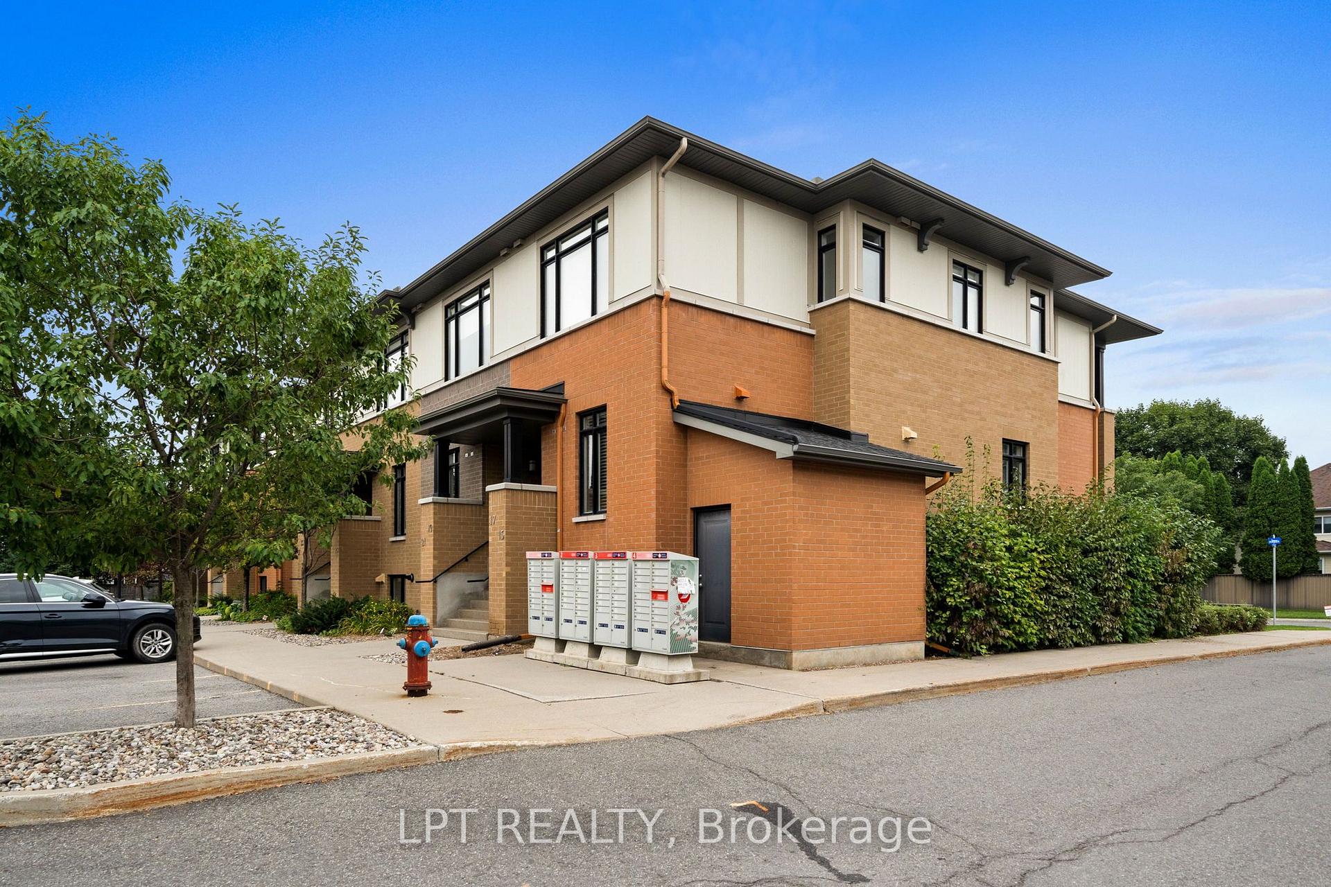Photo 5 of Unit 82, 21 Bergeron Private, Ottawa, Chapel Hill — HOMEH