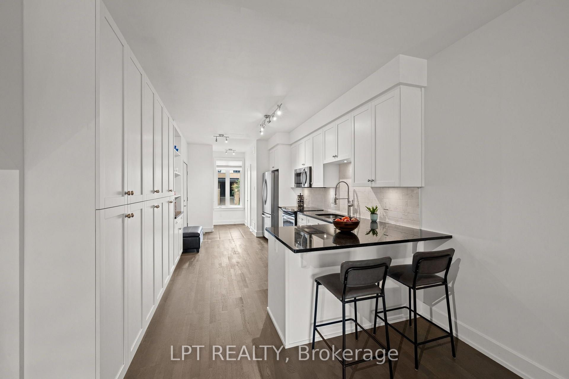 Photo 18 of Unit 82, 21 Bergeron Private, Ottawa, Chapel Hill — HOMEH