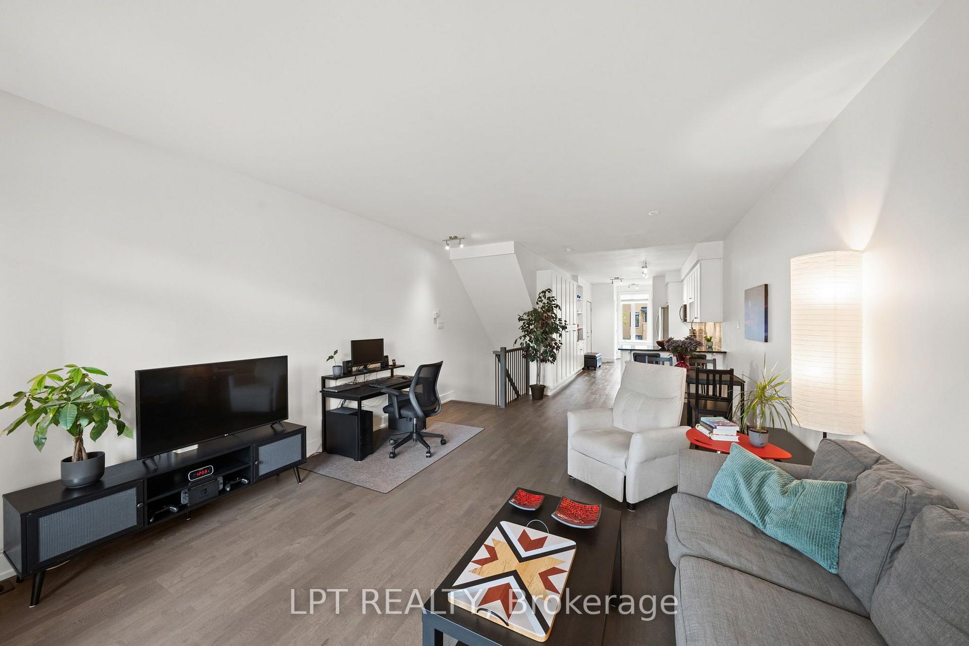 Photo 23 of Unit 82, 21 Bergeron Private, Ottawa, Chapel Hill — HOMEH