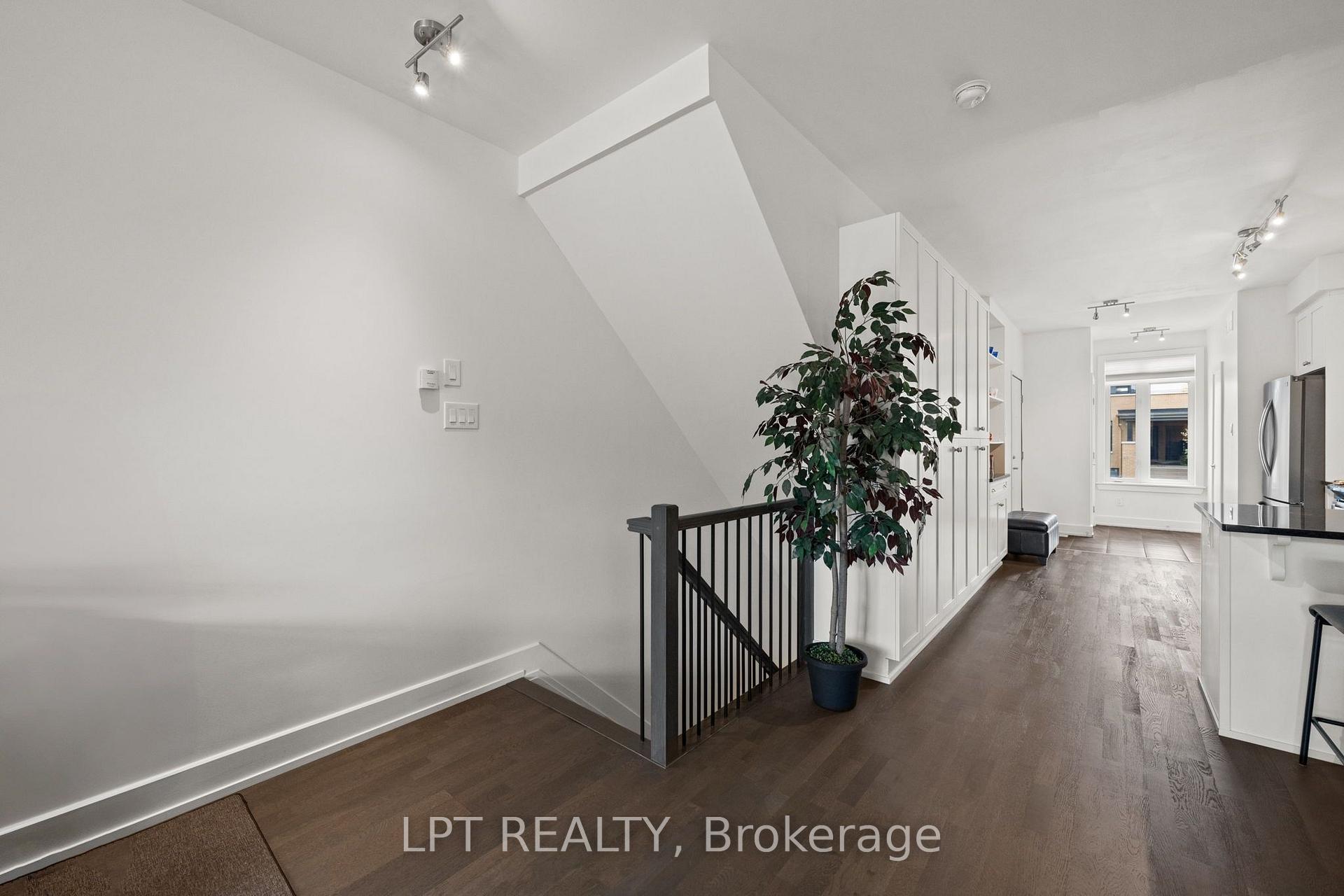 Photo 25 of Unit 82, 21 Bergeron Private, Ottawa, Chapel Hill — HOMEH