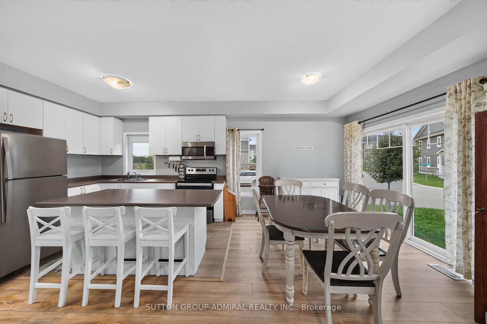 Photo 11 of 47 Sandhill Crane Drive, Wasaga Beach — HOMEH