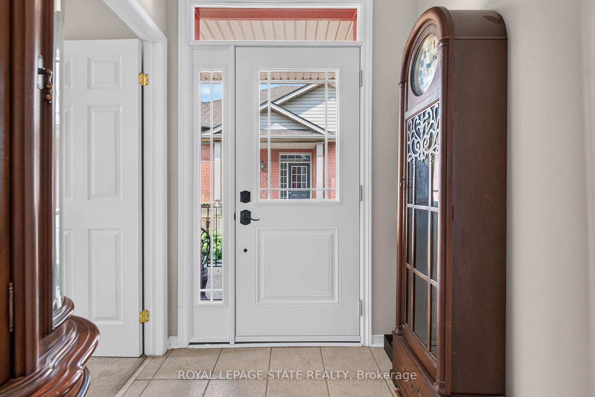 Photo 6 of 159 Thoroughbred Boulevard, Hamilton, Meadowlands — HOMEH