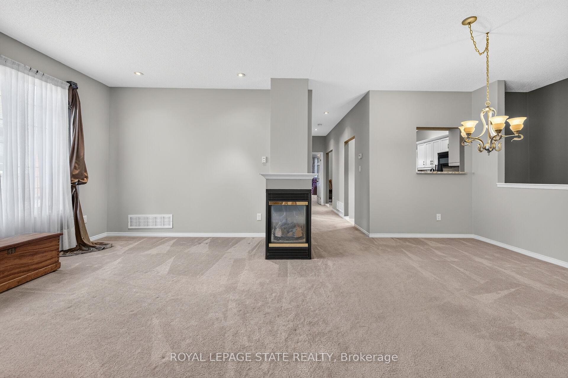 Photo 9 of 159 Thoroughbred Boulevard, Hamilton, Meadowlands — HOMEH