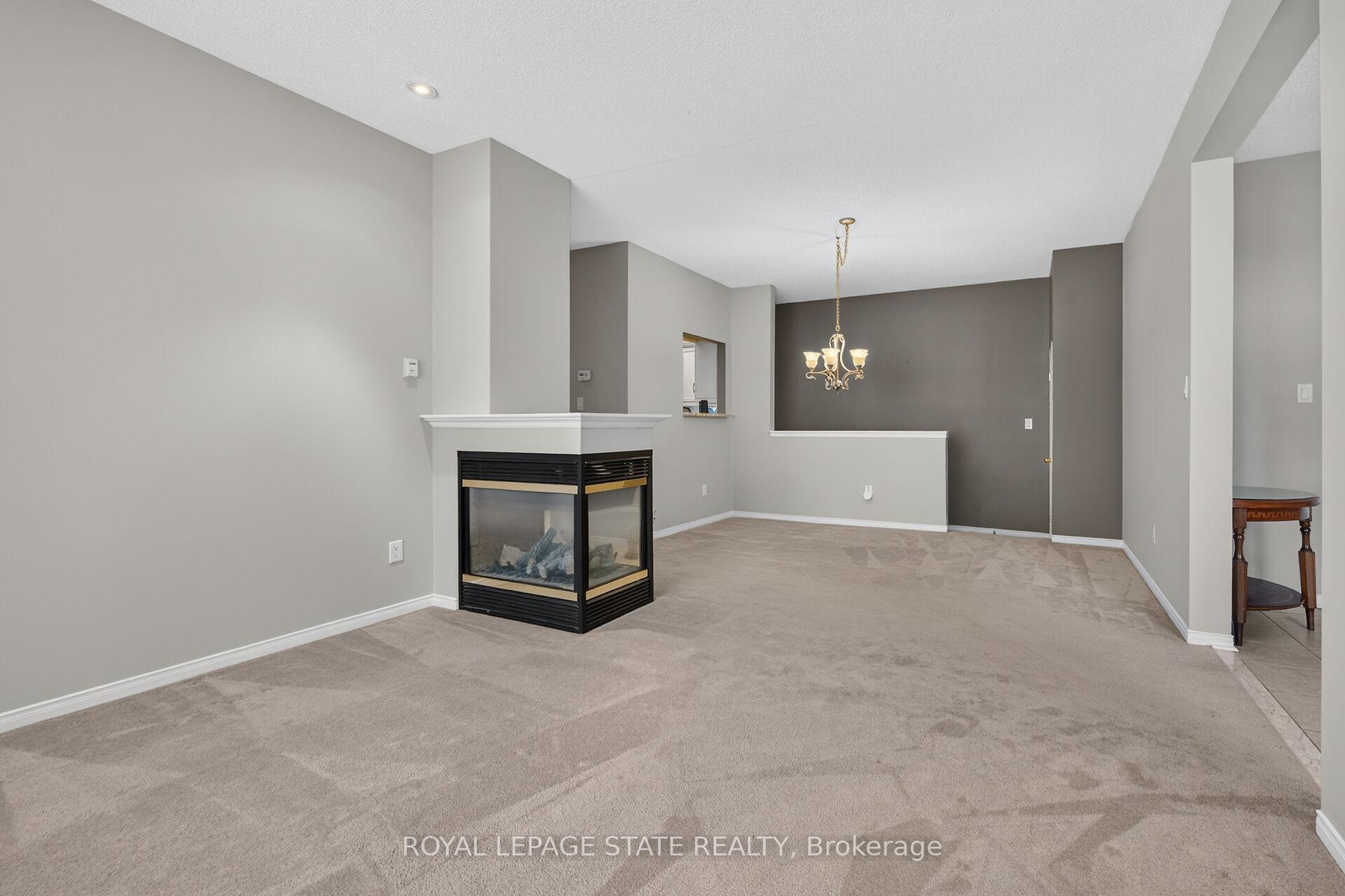 Photo 10 of 159 Thoroughbred Boulevard, Hamilton, Meadowlands — HOMEH