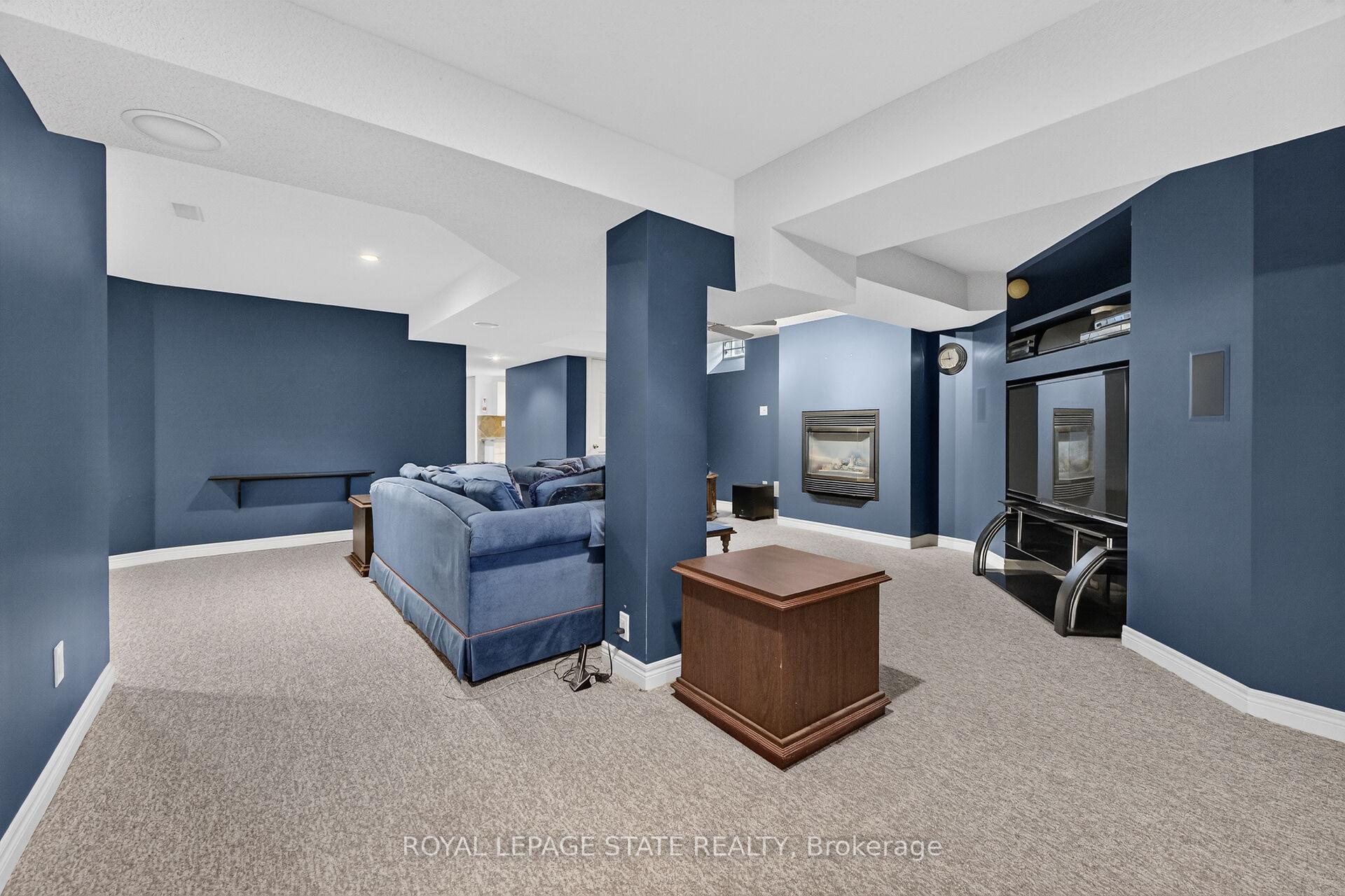 Photo 34 of 159 Thoroughbred Boulevard, Hamilton, Meadowlands — HOMEH