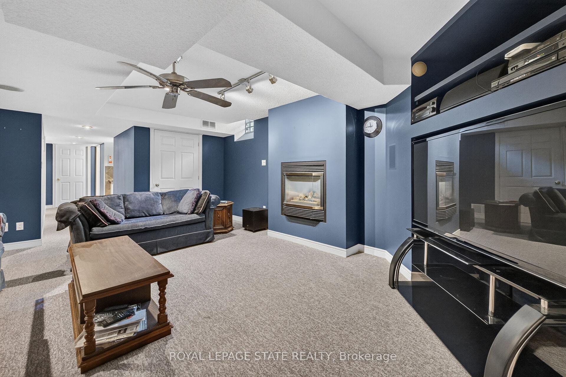 Photo 35 of 159 Thoroughbred Boulevard, Hamilton, Meadowlands — HOMEH