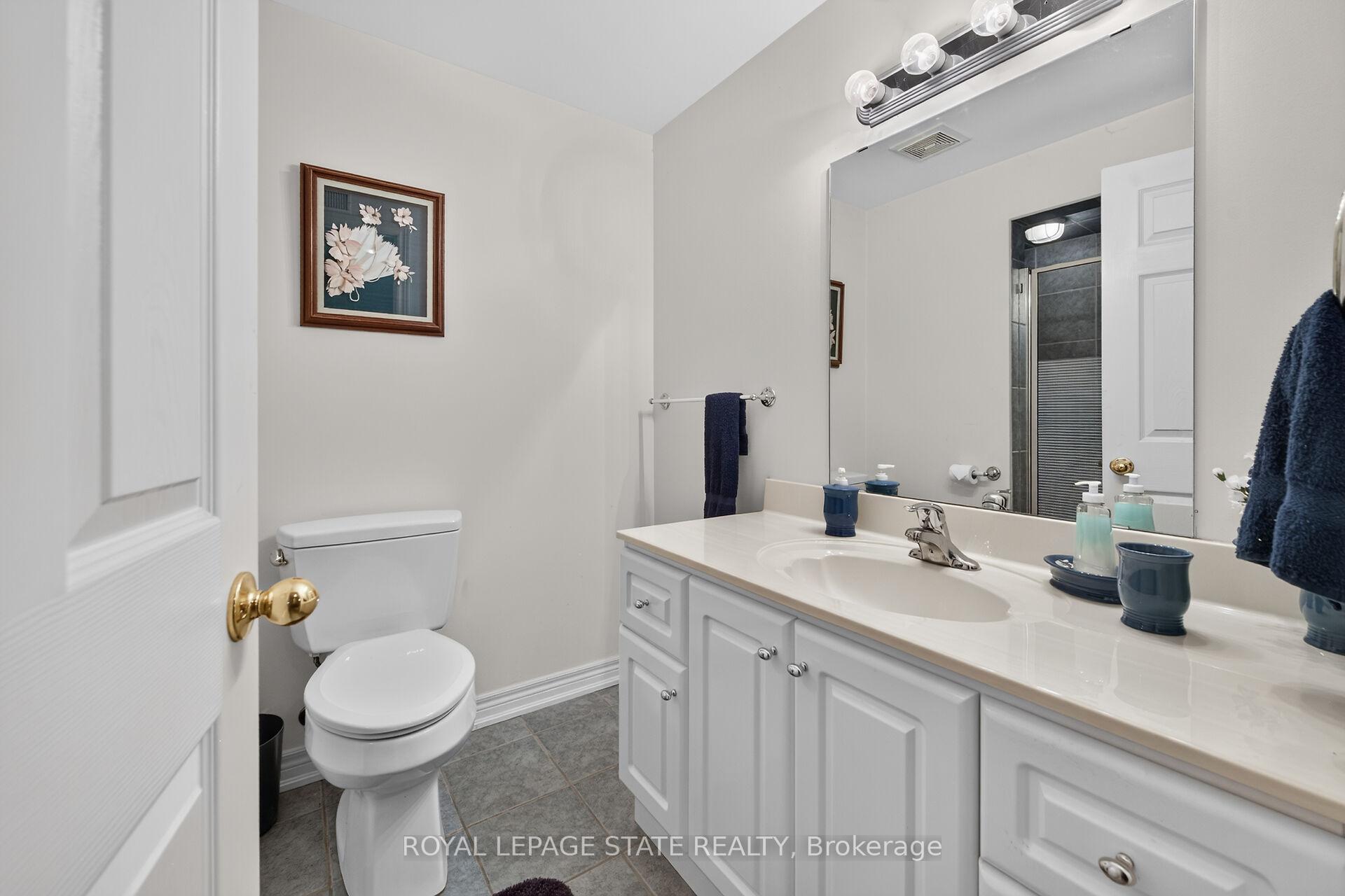 Photo 39 of 159 Thoroughbred Boulevard, Hamilton, Meadowlands — HOMEH