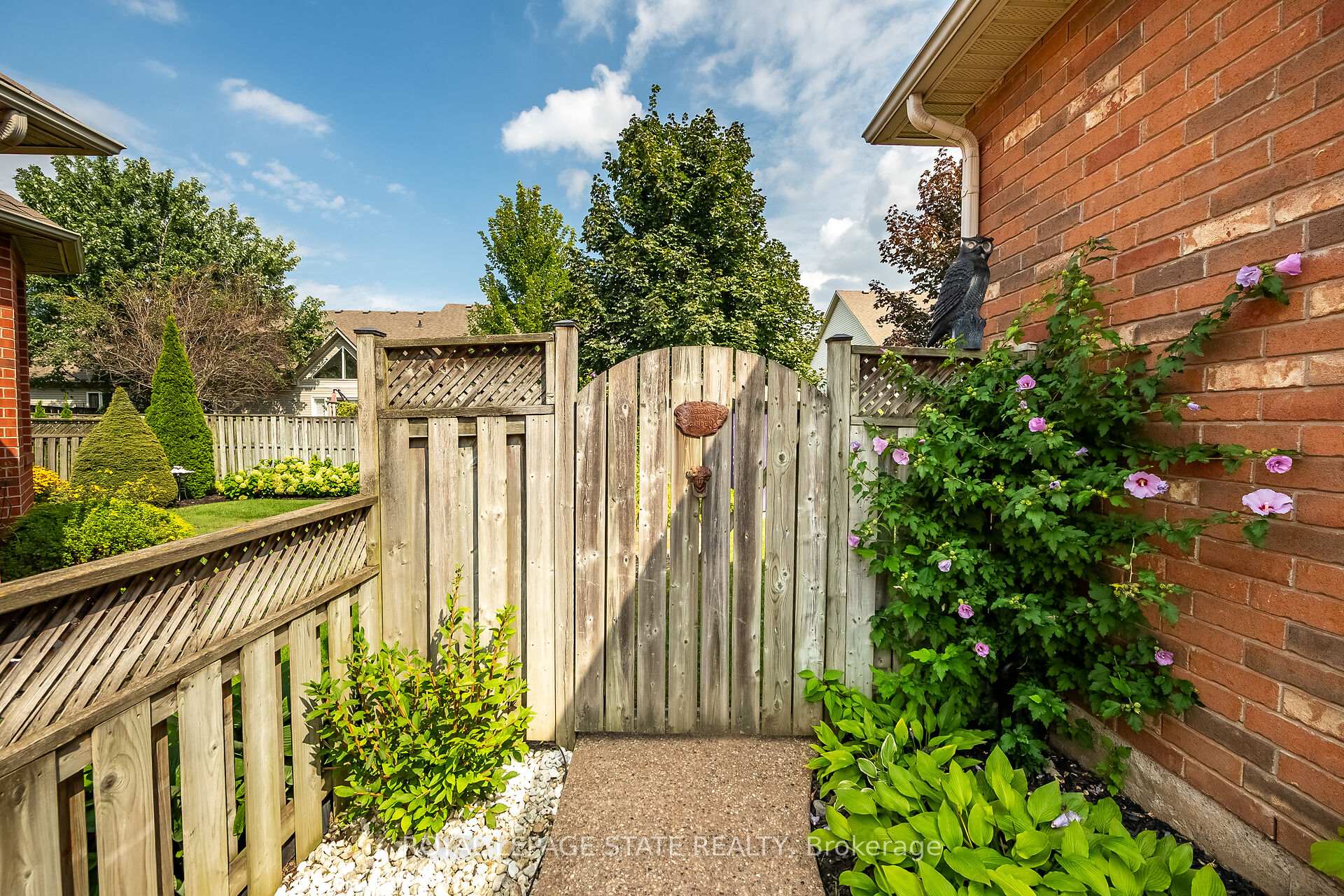 Photo 41 of 159 Thoroughbred Boulevard, Hamilton, Meadowlands — HOMEH