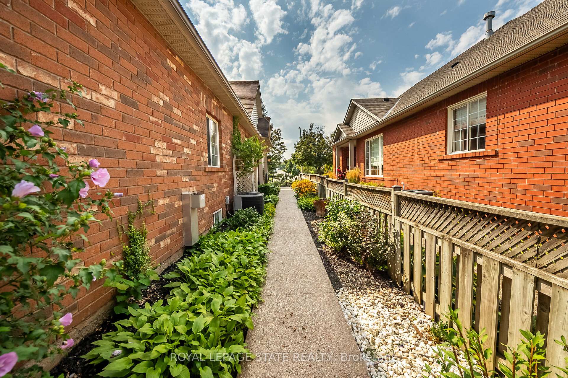 Photo 50 of 159 Thoroughbred Boulevard, Hamilton, Meadowlands — HOMEH