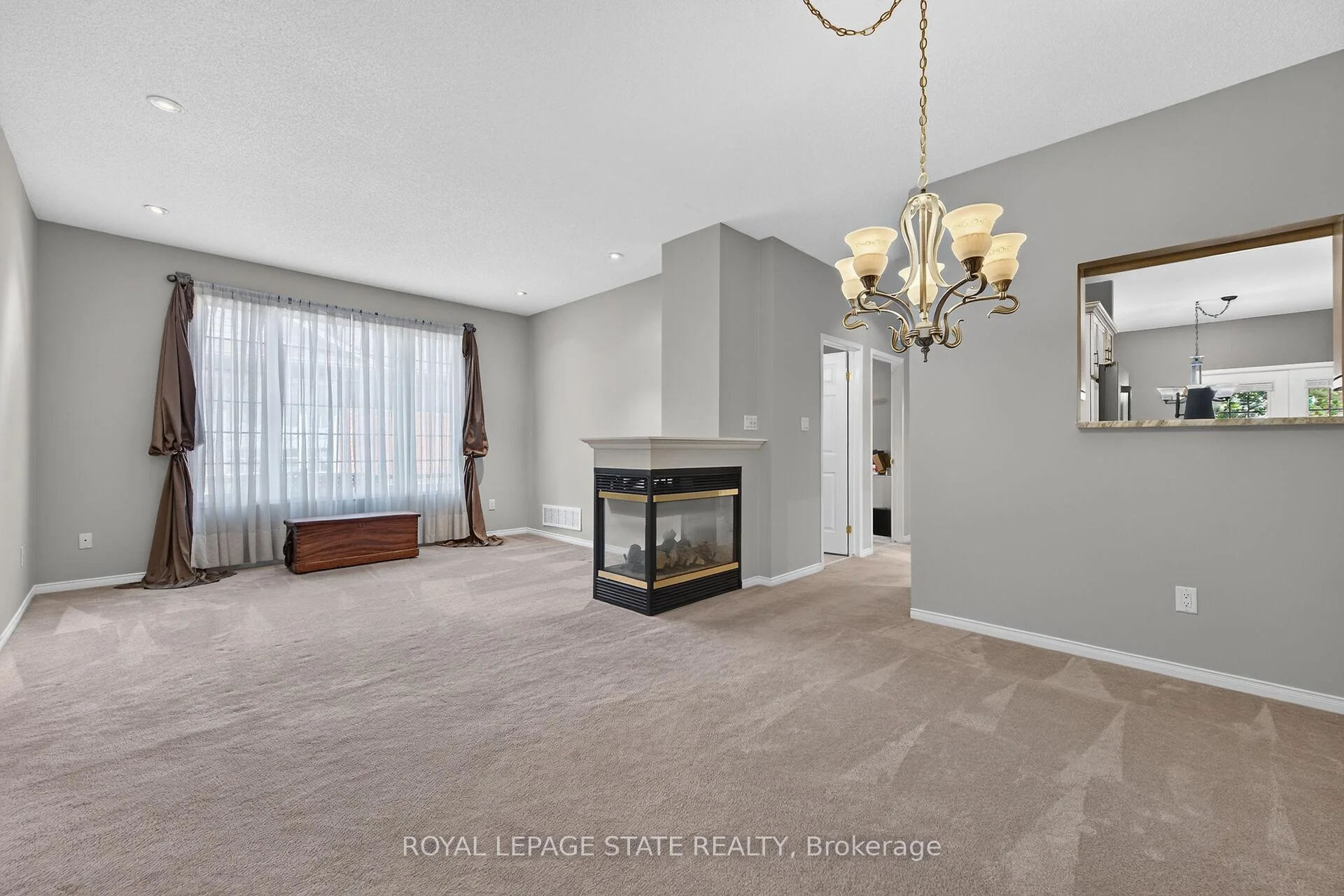 Photo 12 of 159 Thoroughbred Boulevard, Hamilton, Meadowlands — HOMEH