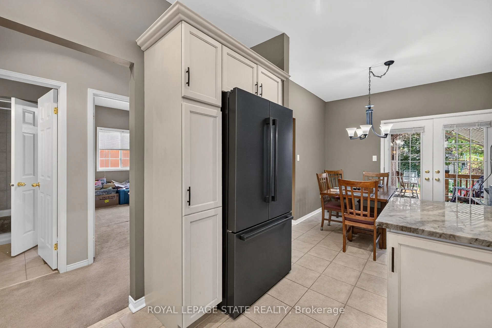 Photo 21 of 159 Thoroughbred Boulevard, Hamilton, Meadowlands — HOMEH
