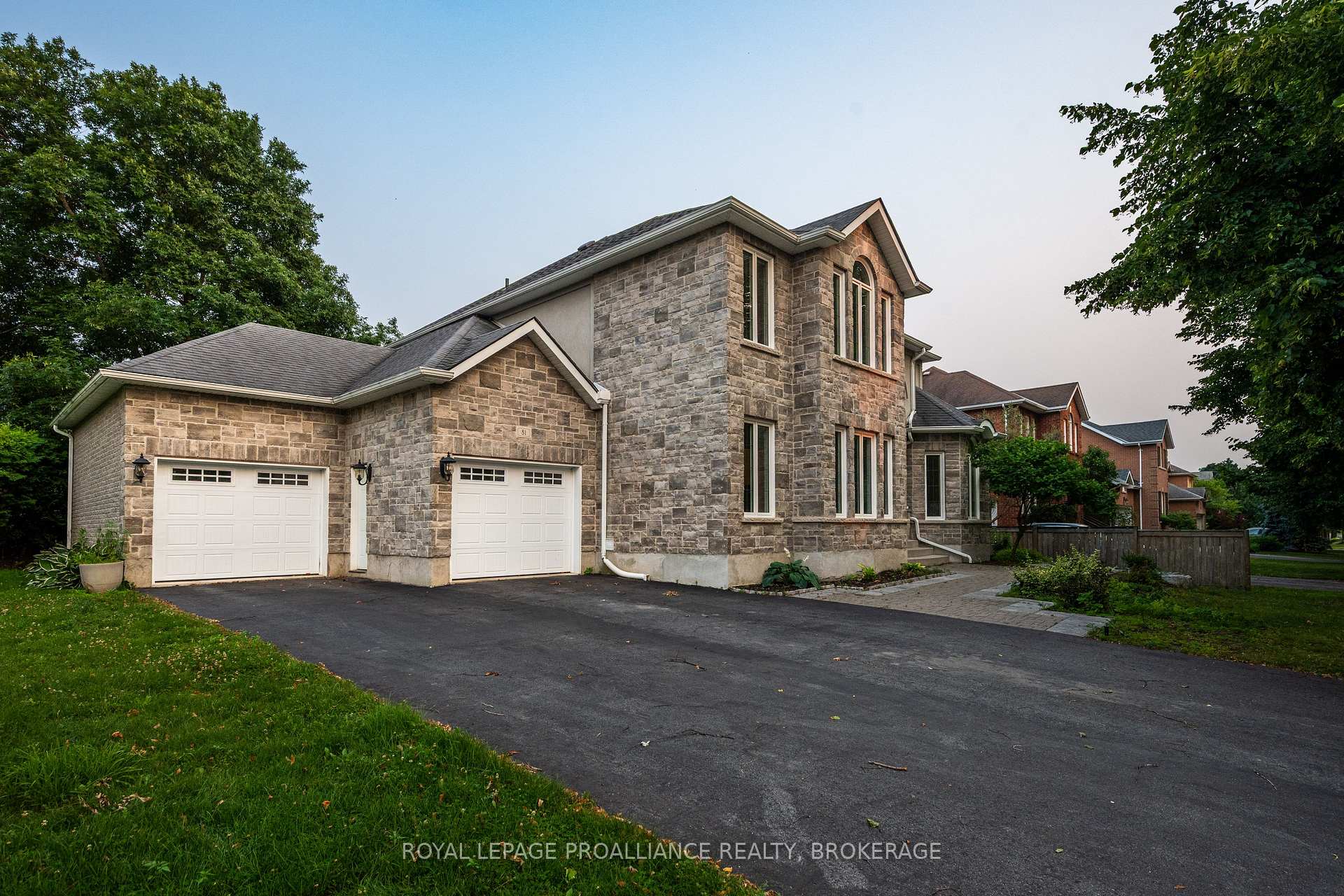 Photo 2 of 81 Kenwoods Circle, Kingston, Kingston East (Incl Barret Crt) — HOMEH