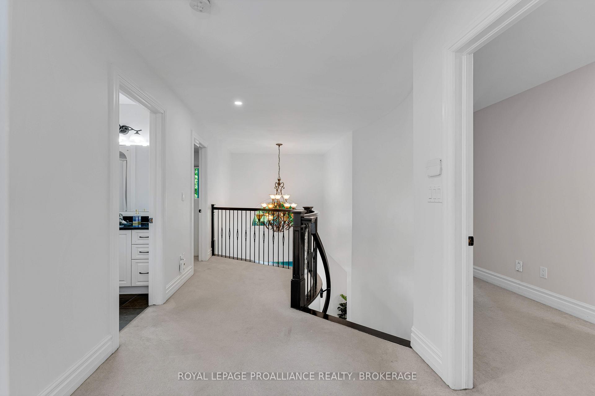 Photo 16 of 81 Kenwoods Circle, Kingston, Kingston East (Incl Barret Crt) — HOMEH
