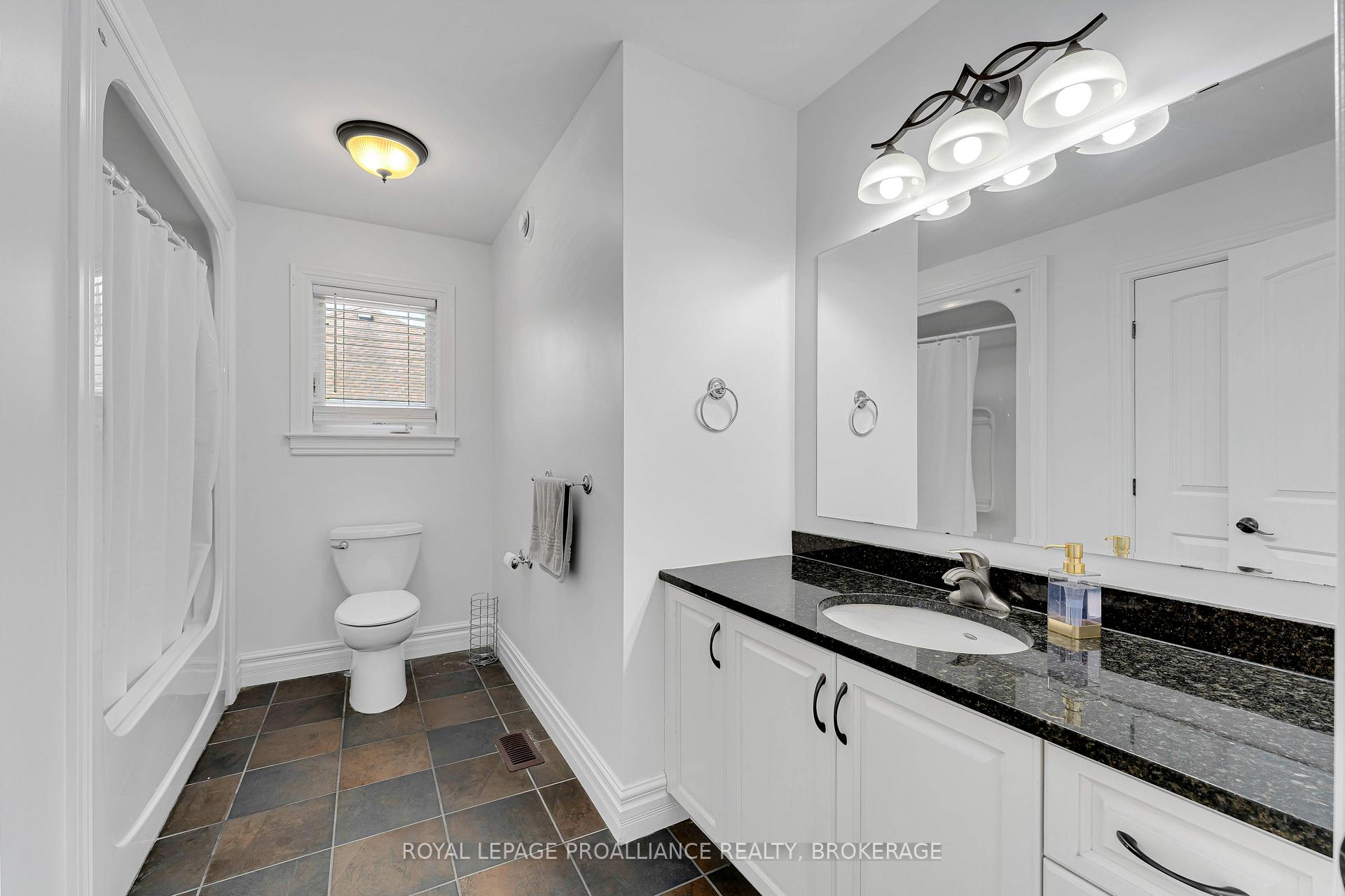 Photo 18 of 81 Kenwoods Circle, Kingston, Kingston East (Incl Barret Crt) — HOMEH