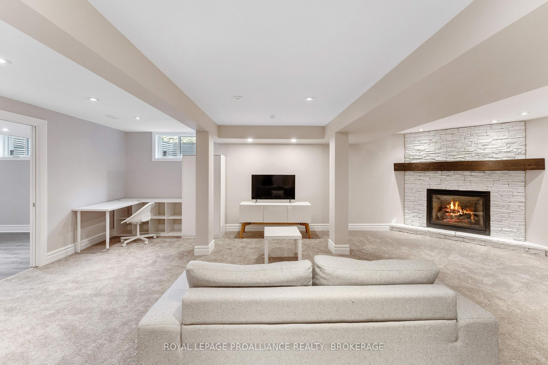 Photo 25 of 81 Kenwoods Circle, Kingston, Kingston East (Incl Barret Crt) — HOMEH