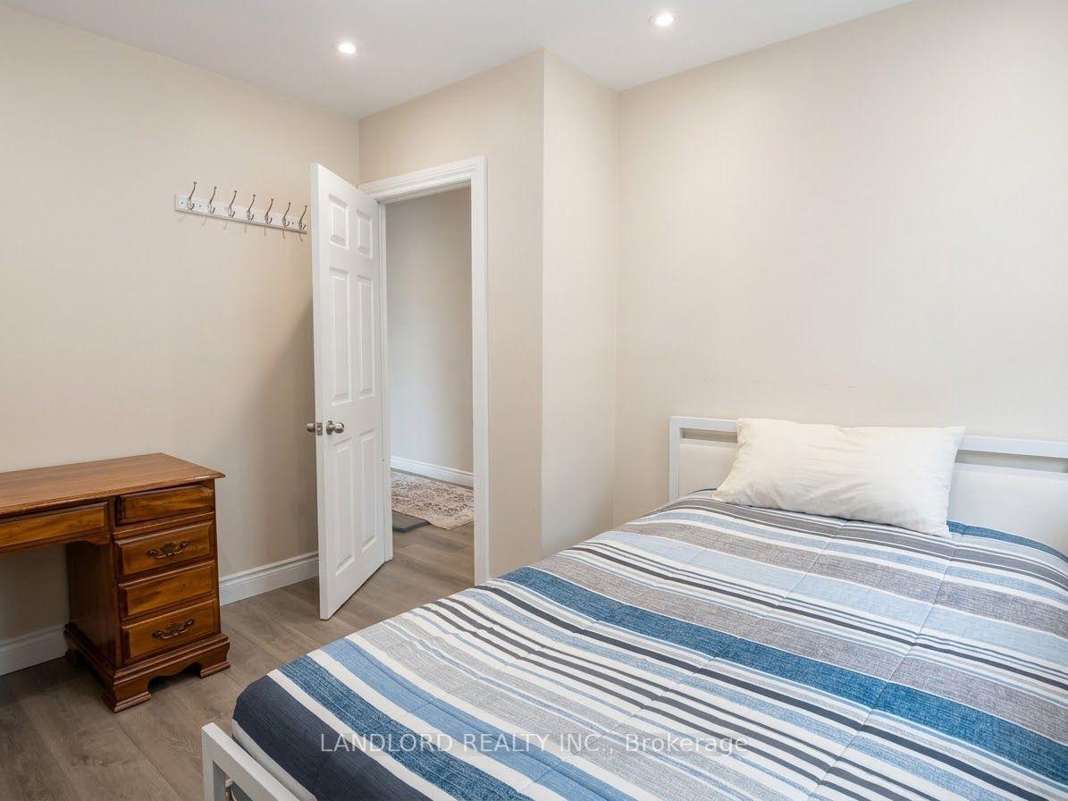 Photo 9 of Unit 5, 92 Trethewey Drive, North York, Beechborough-Greenbrook — HOMEH