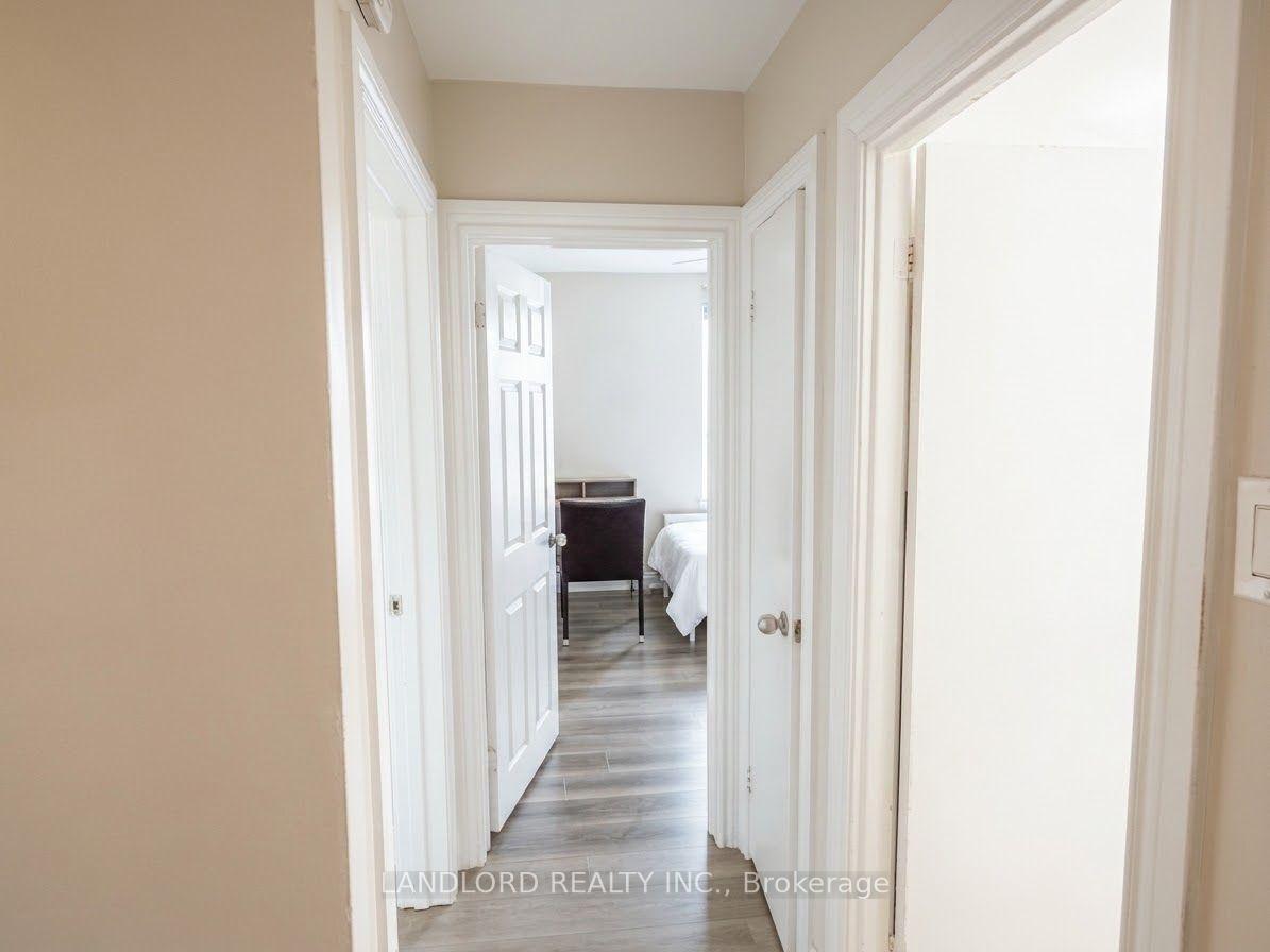 Photo 19 of Unit 5, 92 Trethewey Drive, North York, Beechborough-Greenbrook — HOMEH