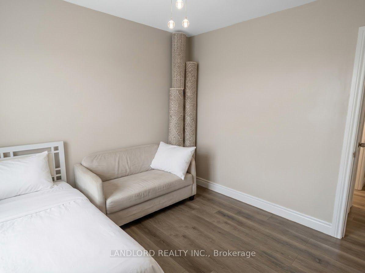 Photo 23 of Unit 5, 92 Trethewey Drive, North York, Beechborough-Greenbrook — HOMEH