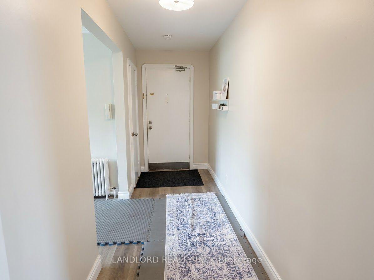 Photo 24 of Unit 5, 92 Trethewey Drive, North York, Beechborough-Greenbrook — HOMEH
