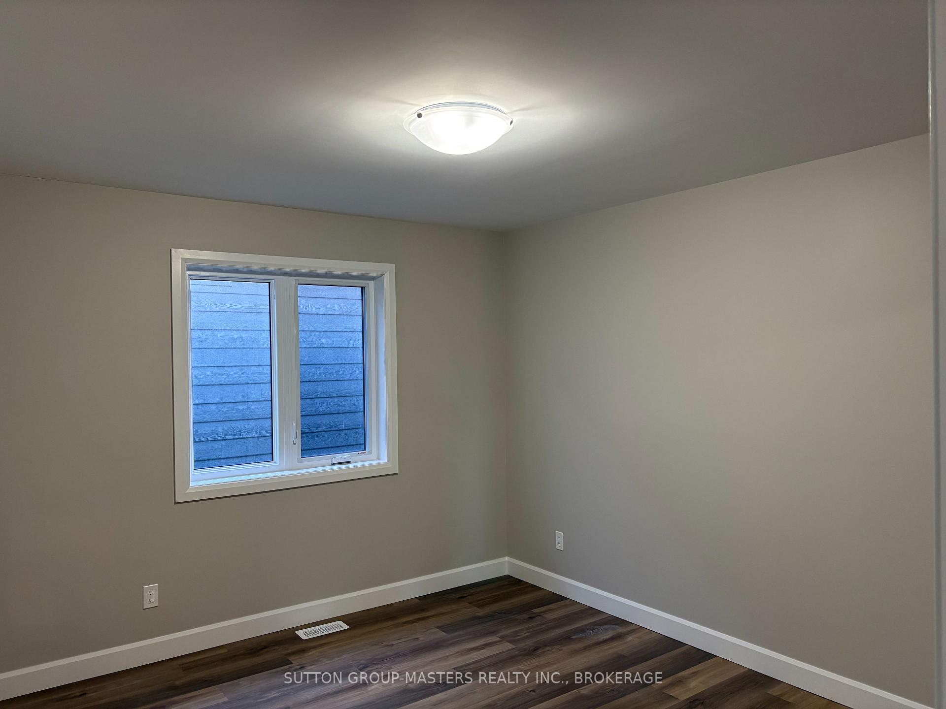 Photo 8 of 812 Windermere Drive, Kingston, City Northwest — HOMEH