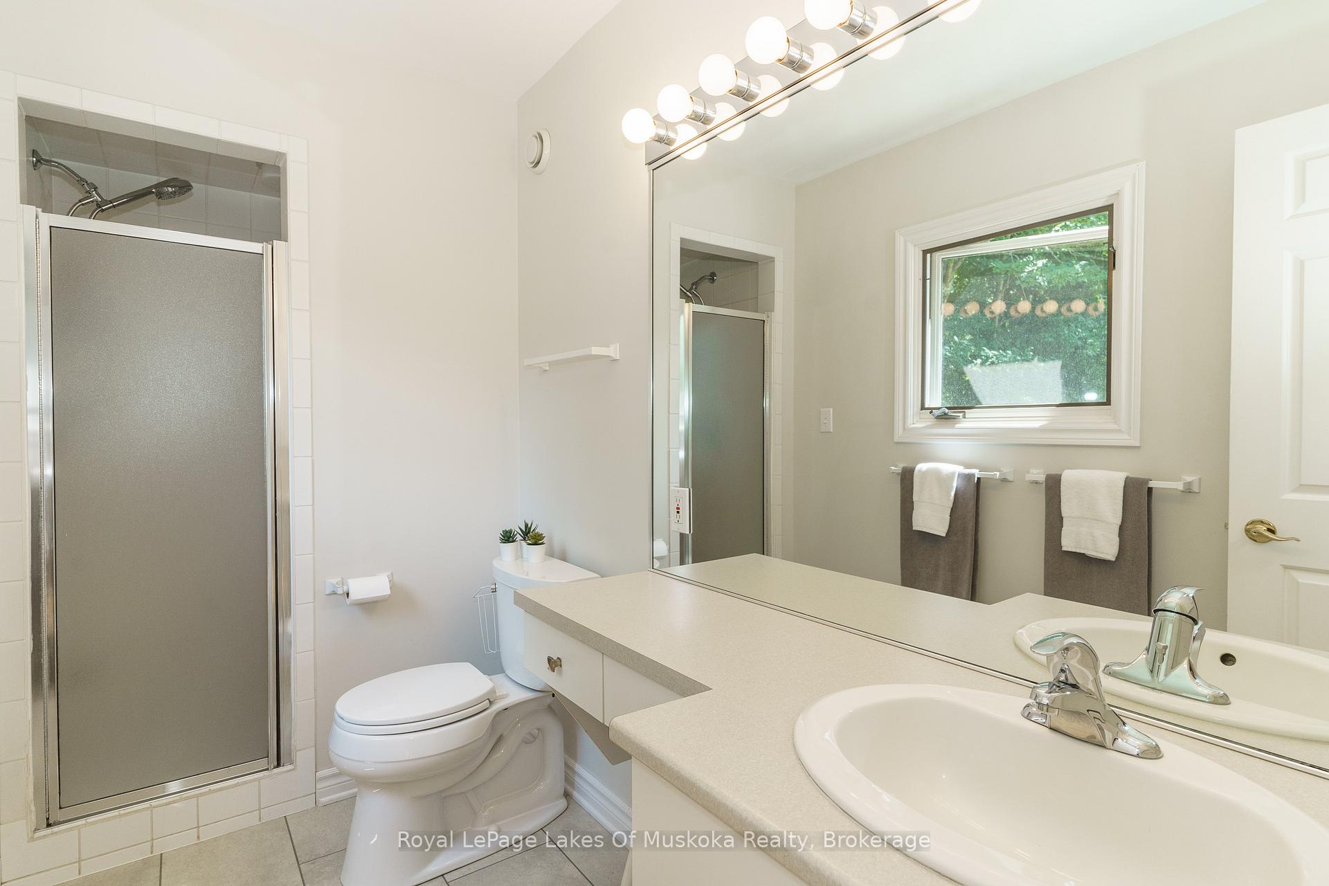Photo 20 of 1020 Amelia Crescent, Gravenhurst, Morrison — HOMEH