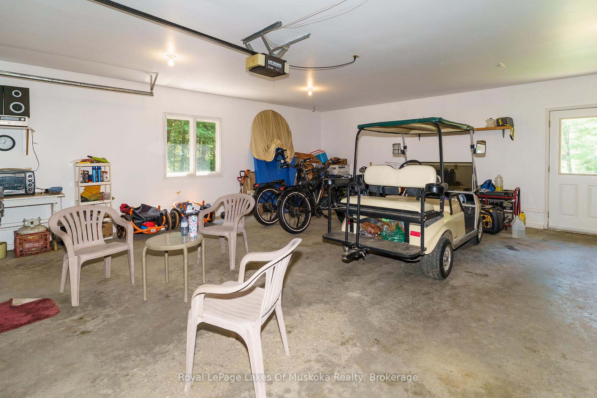 Photo 29 of 1020 Amelia Crescent, Gravenhurst, Morrison — HOMEH
