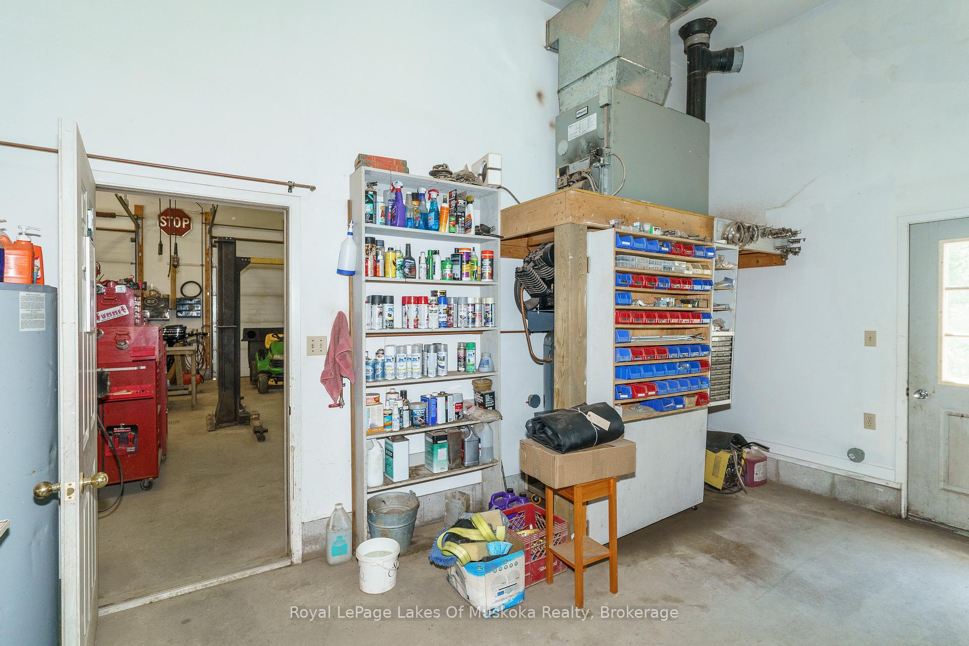 Photo 33 of 1020 Amelia Crescent, Gravenhurst, Morrison — HOMEH