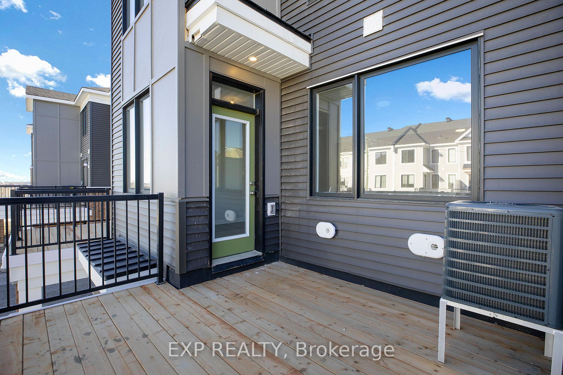 Photo 13 of 96 Ballinora Way, Ottawa, Stittsville (North) — HOMEH