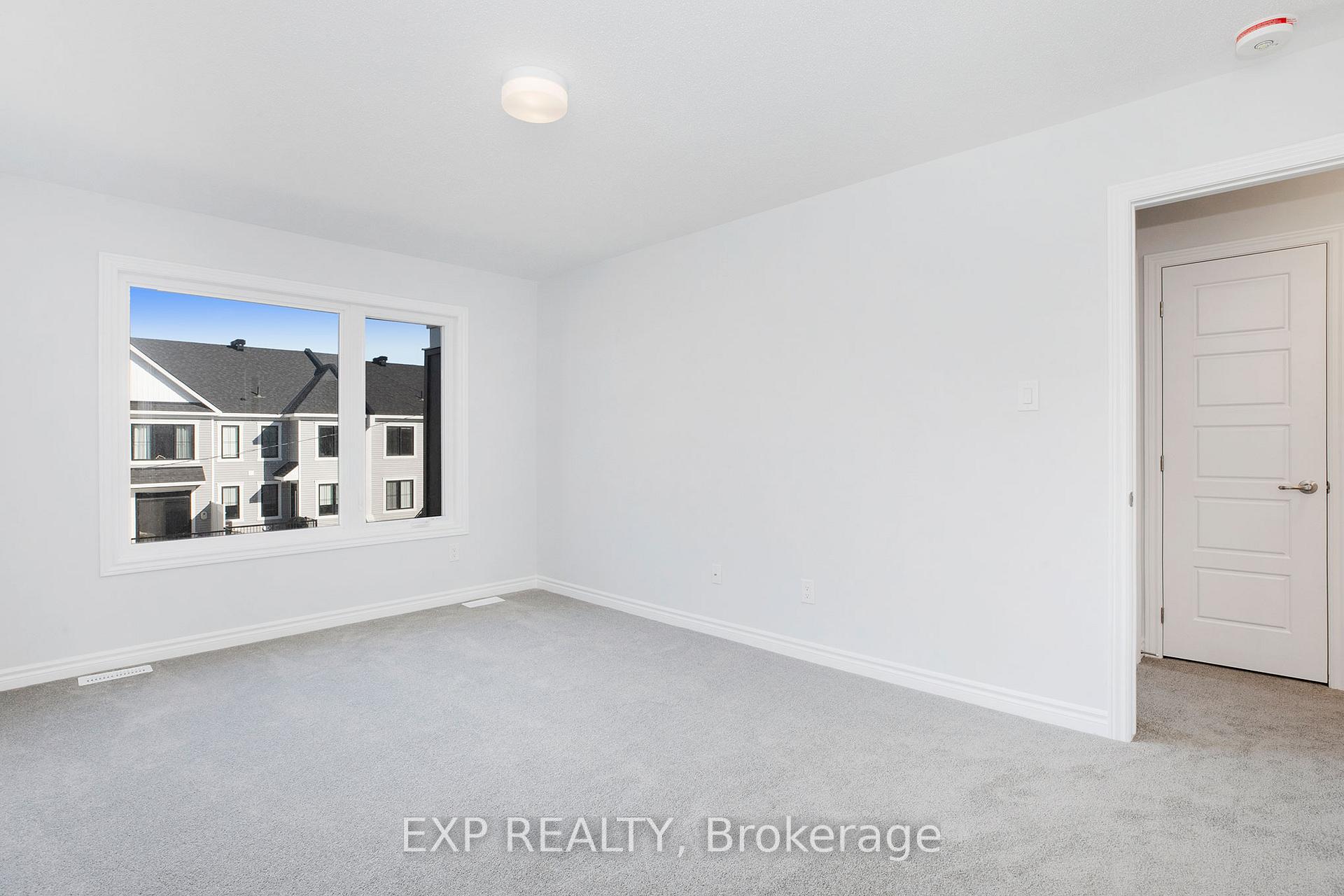 Photo 17 of 96 Ballinora Way, Ottawa, Stittsville (North) — HOMEH