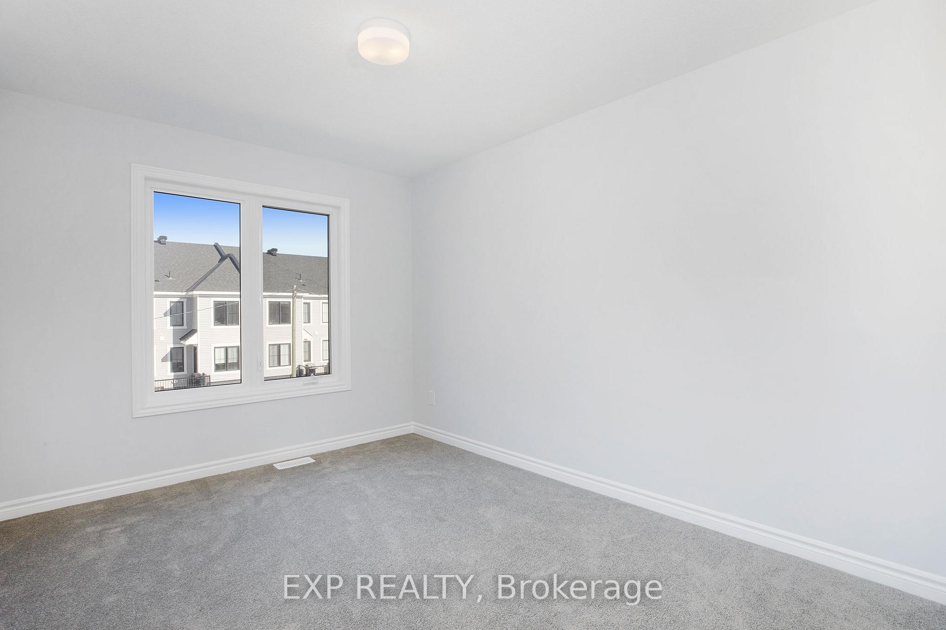 Photo 20 of 96 Ballinora Way, Ottawa, Stittsville (North) — HOMEH