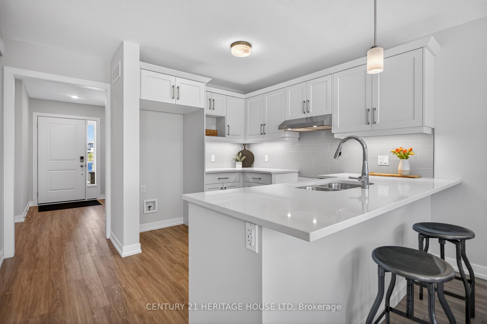 Photo 9 of 115 Styles Drive, St. Thomas — HOMEH