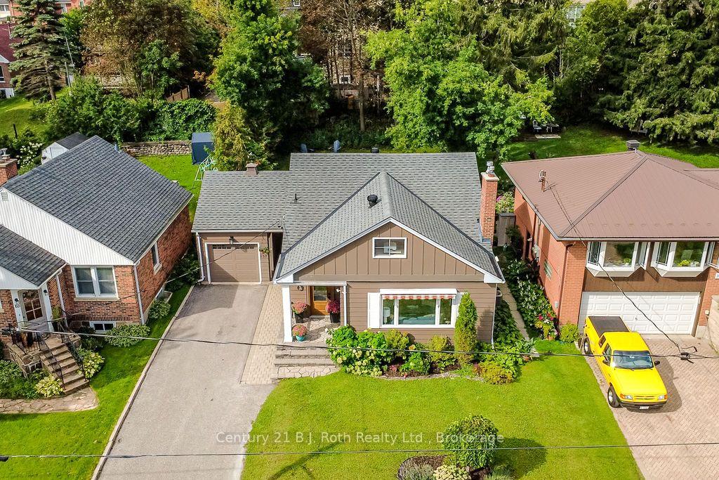 Photo 3 of 157 Parkview Avenue, Orillia — HOMEH